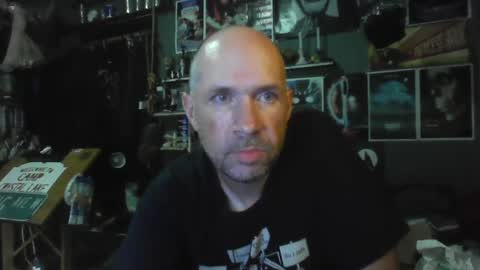 Snapshot of _longfellow chatting on 07.10.26 That guy online show from 07.10.26