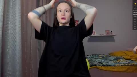 _lorra online show from 02.13.25