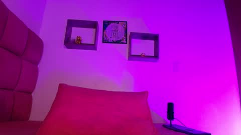 Lorrayne online show from 01.13.25