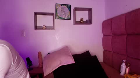 Lorrayne online show from 01.18.25