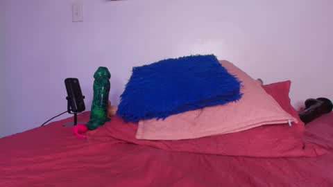 Lorrayne online show from 02.14.25