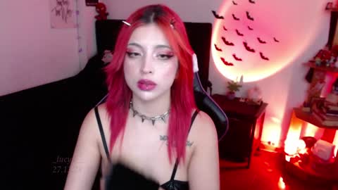 Snapshot of _lucyx__ chatting on 12.27.24 Queen. Help me reach 100 thumbs up online show from 12.27.24