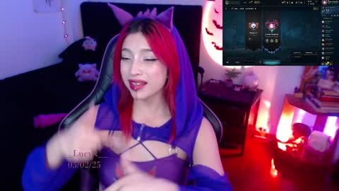 Snapshot of _lucyx__ chatting on 02.05.25 Queen. Help me reach 100 thumbs up online show from 02.05.25