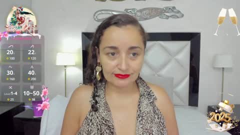 Snapshot of _luna__sweet_ chatting on 01.06.25 luna sweet online show from 01.06.25