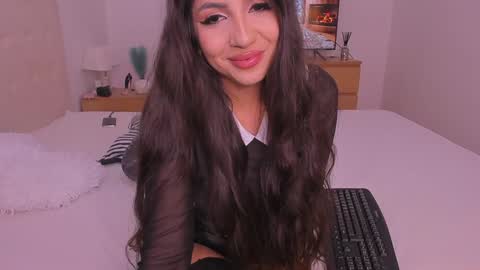 Lynna online show from 01.19.25