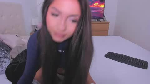 Lynna online show from 11.30.25