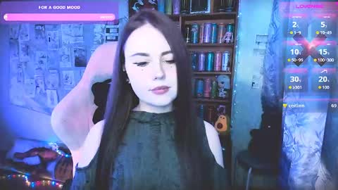 Mia online show from 04.14.26