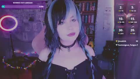 Mia online show from 05.21.26