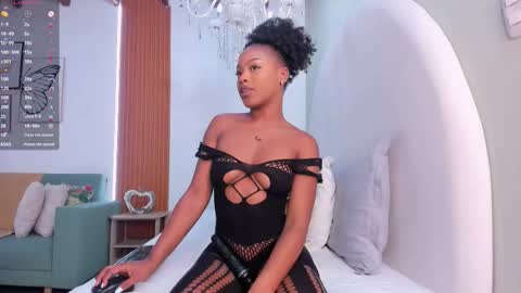 Snapshot of _madison_cooper_ chatting on 11.05.25 Madison Cooper online show from 11.05.25