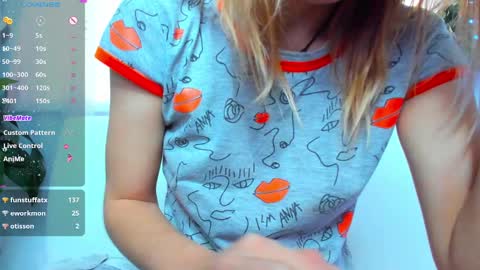 Scarlett online show from 02.07.25