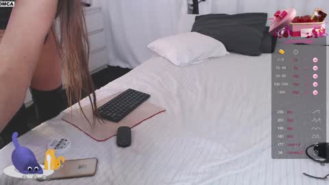 Snapshot of _maridragon_ chatting on 12.20.24 Mari online show from 12.20.24