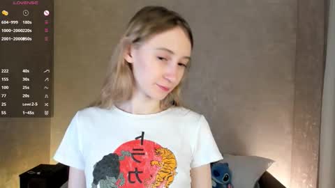  Gwen  online show from 10.12.25