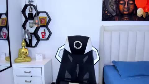 _matthew_santos_ online show from 12.21.25