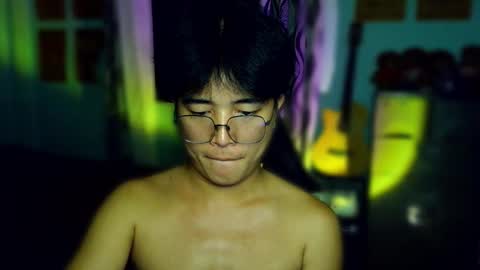 MAX Dont forget to follow online show from 12.20.25