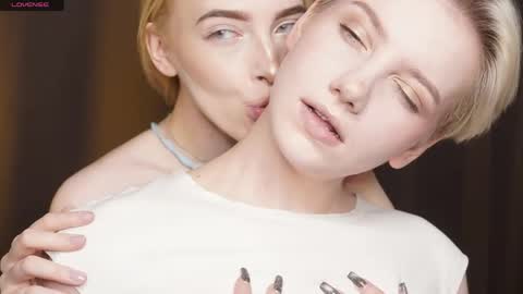 Elva and Kate  online show from 05.15.26