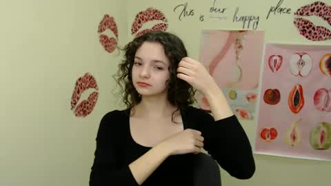 Snapshot of _megasta chatting on 12.19.24 Susie online show from 12.19.24