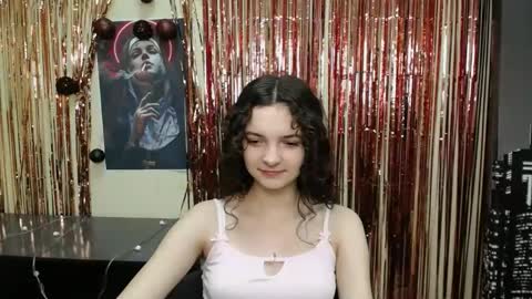 Snapshot of _megasta chatting on 01.09.25 Susie online show from 01.09.25