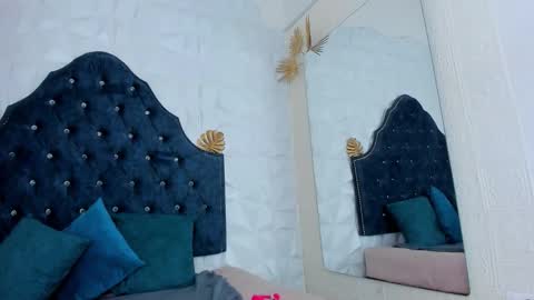 _mia_milf_ online show from 03.29.26