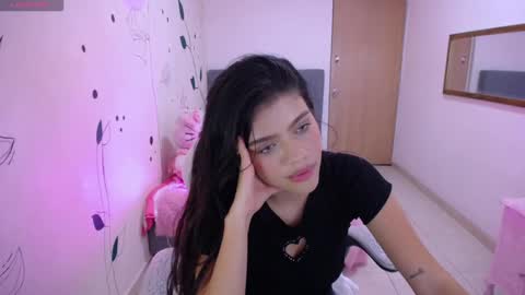 Mia online show from 02.05.25