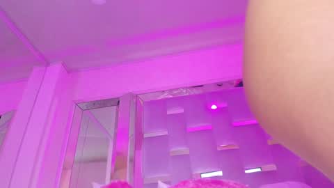 Snapshot of _mia_sweett chatting on 12.05.24 MIA online show from 12.05.24