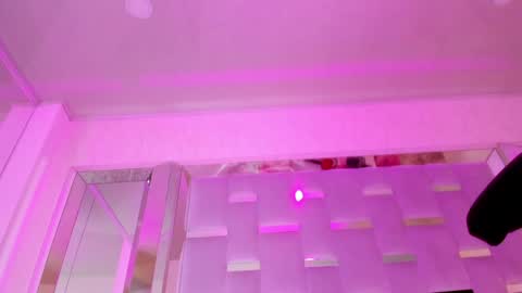 Snapshot of _mia_sweett chatting on 12.31.24 MIA online show from 12.31.24