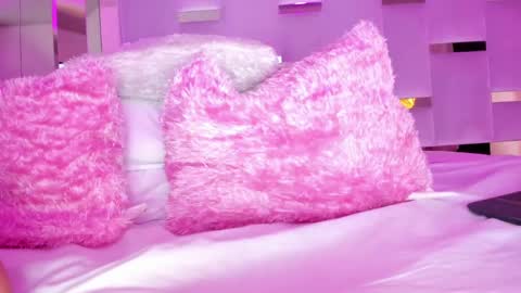 Snapshot of _mia_sweett chatting on 01.24.25 MIA online show from 01.24.25