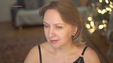 _million_dollarsmile online show from 01.08.25