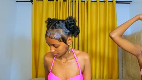 Snapshot of _mimimars chatting on 03.03.26 Mimi online show from 03.03.26