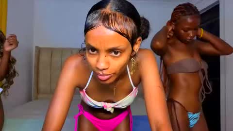 Snapshot of _mimimars chatting on 03.15.26 Mimi online show from 03.15.26