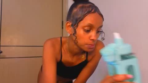 Snapshot of _mimimars chatting on 04.12.26 Mimi online show from 04.12.26