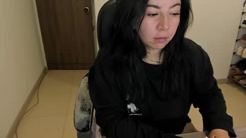 _miss_coco_ online show from 12.15.24