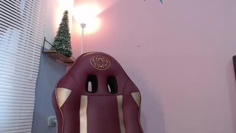 Hinata 3 online show from 12.28.24