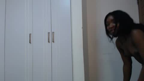 Snapshot of _miss_lofty chatting on 12.11.24 Lofty online show from 12.11.24