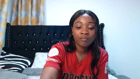 Snapshot of _miss_lofty chatting on 12.17.24 Lofty online show from 12.17.24