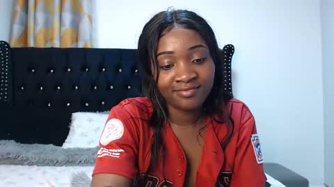 Snapshot of _miss_lofty chatting on 12.17.24 Lofty online show from 12.17.24
