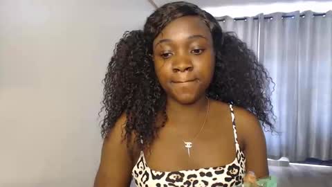 Snapshot of _miss_lofty chatting on 02.27.25 Lofty online show from 02.27.25
