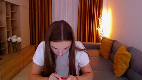 Snapshot of _miss_mia chatting on 10.08.25 Mia online show from 10.08.25