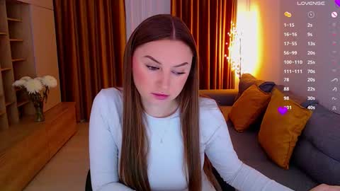 Snapshot of _miss_mia chatting on 10.26.25 Mia online show from 10.26.25