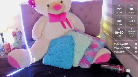Snapshot of _missemily chatting on 02.22.25 Emi online show from 02.22.25