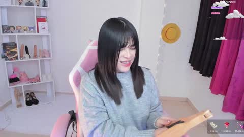 Hanna  Idependent Model   online show from 02.06.25
