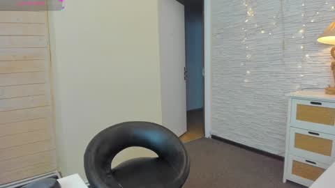 Snapshot of _mistyfox chatting on 01.25.25 Misty online show from 01.25.25