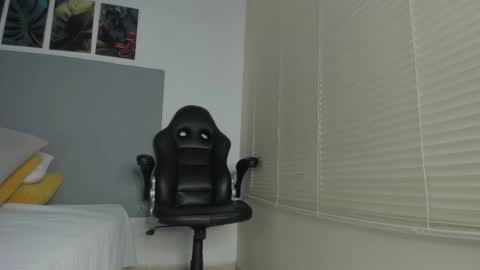 Snapshot of _molly_rosse_ chatting on 02.16.26 _molly_rosse_ online show from 02.16.26