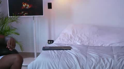 Snapshot of _monaco__ chatting on 02.04.26 julietta and travis online show from 02.04.26