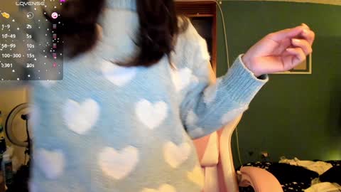 Snapshot of _moon_cake_ chatting on 02.03.25 Next stream 950 pm Colombia time xd online show from 02.03.25