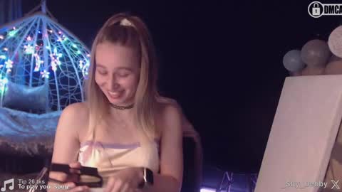 Debby  online show from 02.10.25