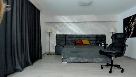 Maya online show from 03.12.25