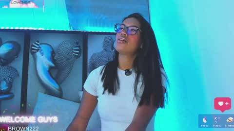 Snapshot of _naomibrown_ chatting on 09.27.25 naomi brown online show from 09.27.25