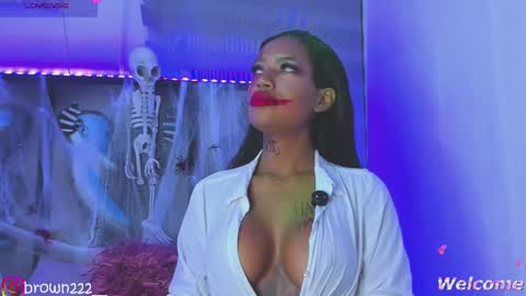 Snapshot of _naomibrown_ chatting on 10.24.25 naomi brown online show from 10.24.25