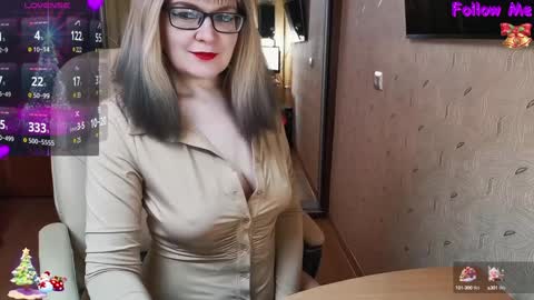 Snapshot of _natali_ chatting on 01.18.25 MagicWoman online show from 01.18.25