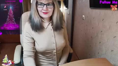 Snapshot of _natali_ chatting on 02.09.25 MagicWoman online show from 02.09.25